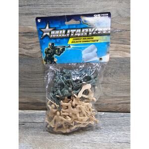 35 pcs Military Plastic Toy Soldiers Army Men Green 1.75in Figures Combat New